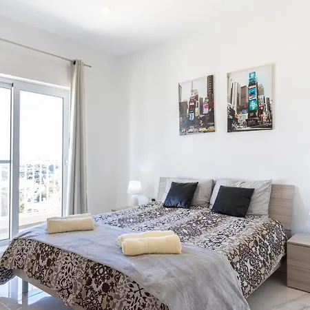 Ha4- Modern Penthouse With Large Terrace And Views * San Ġwann