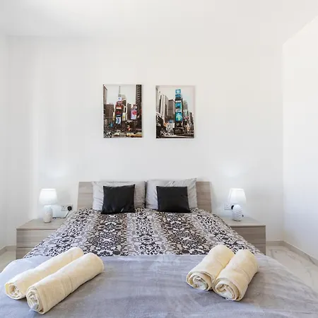 Lejlighed Ha4- Modern Penthouse With Large Terrace And Views