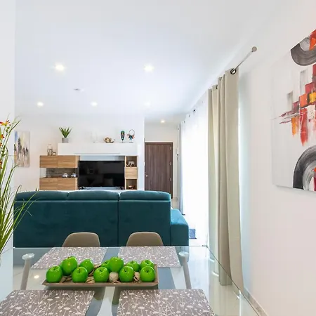 Ha4- Modern Penthouse With Large Terrace And Views San Ġwann