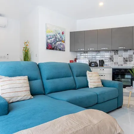 Ha4- Modern Penthouse With Large Terrace And Views San Ġwann