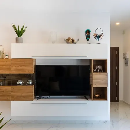 Ha4- Modern Penthouse With Large Terrace And Views San Ġwann