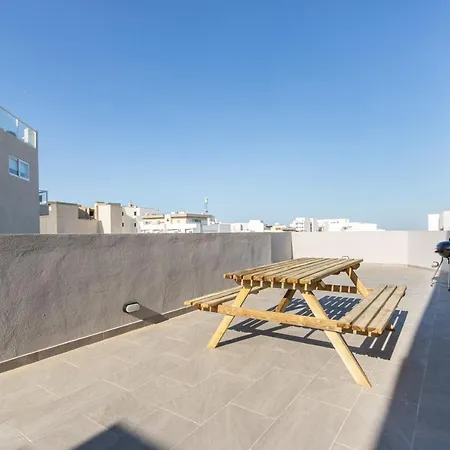Lejlighed Ha4- Modern Penthouse With Large Terrace And Views